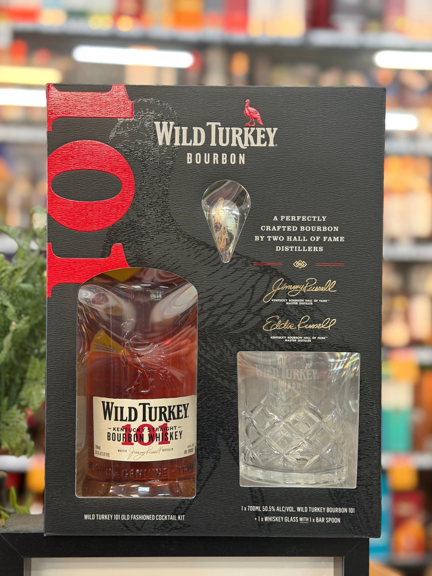 Wild Turkey 101 Proof Bourbon Gift Pack (700ml)