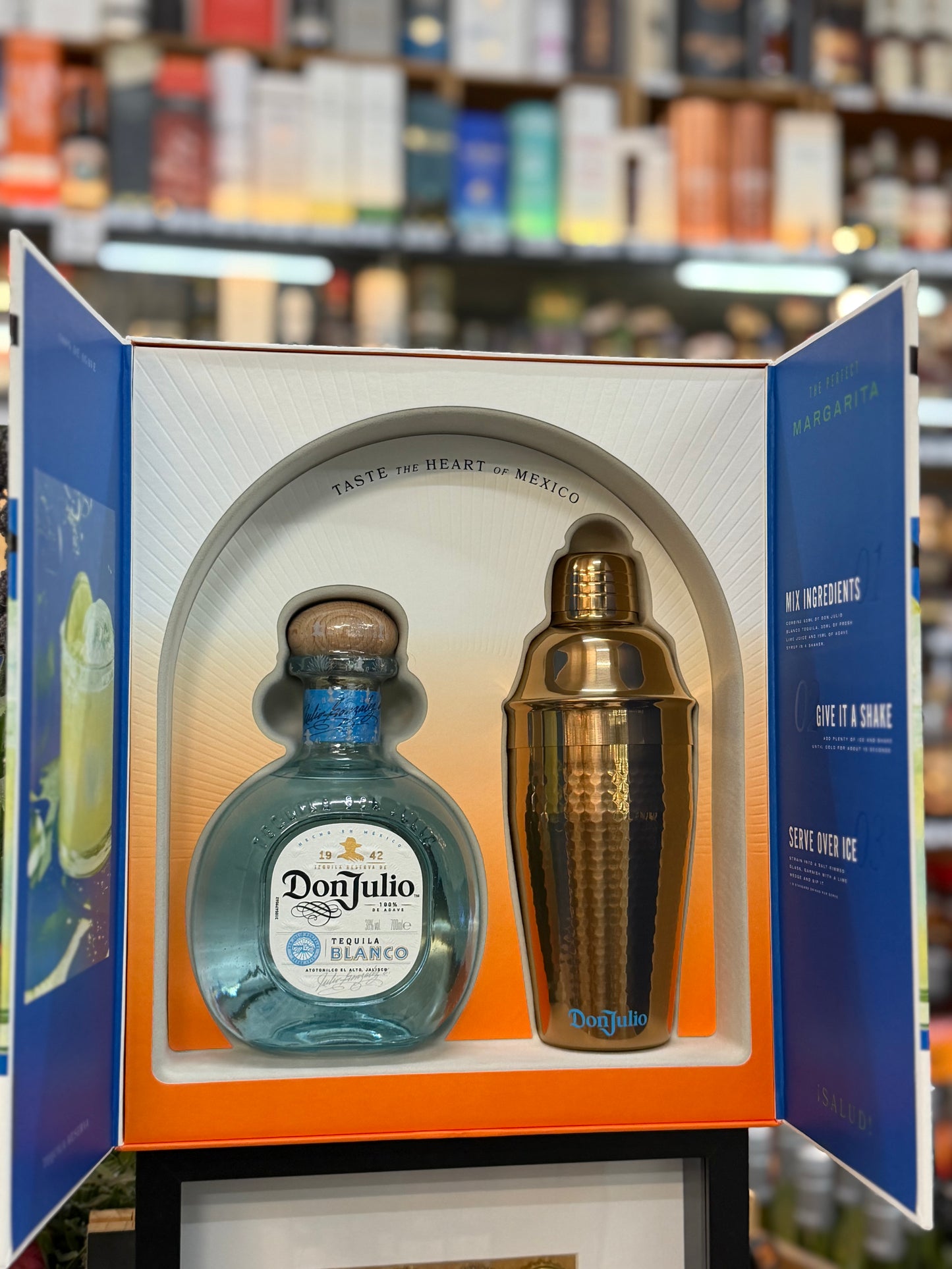 Don Julio Blanco Tequila Gift Pack (700ml)
