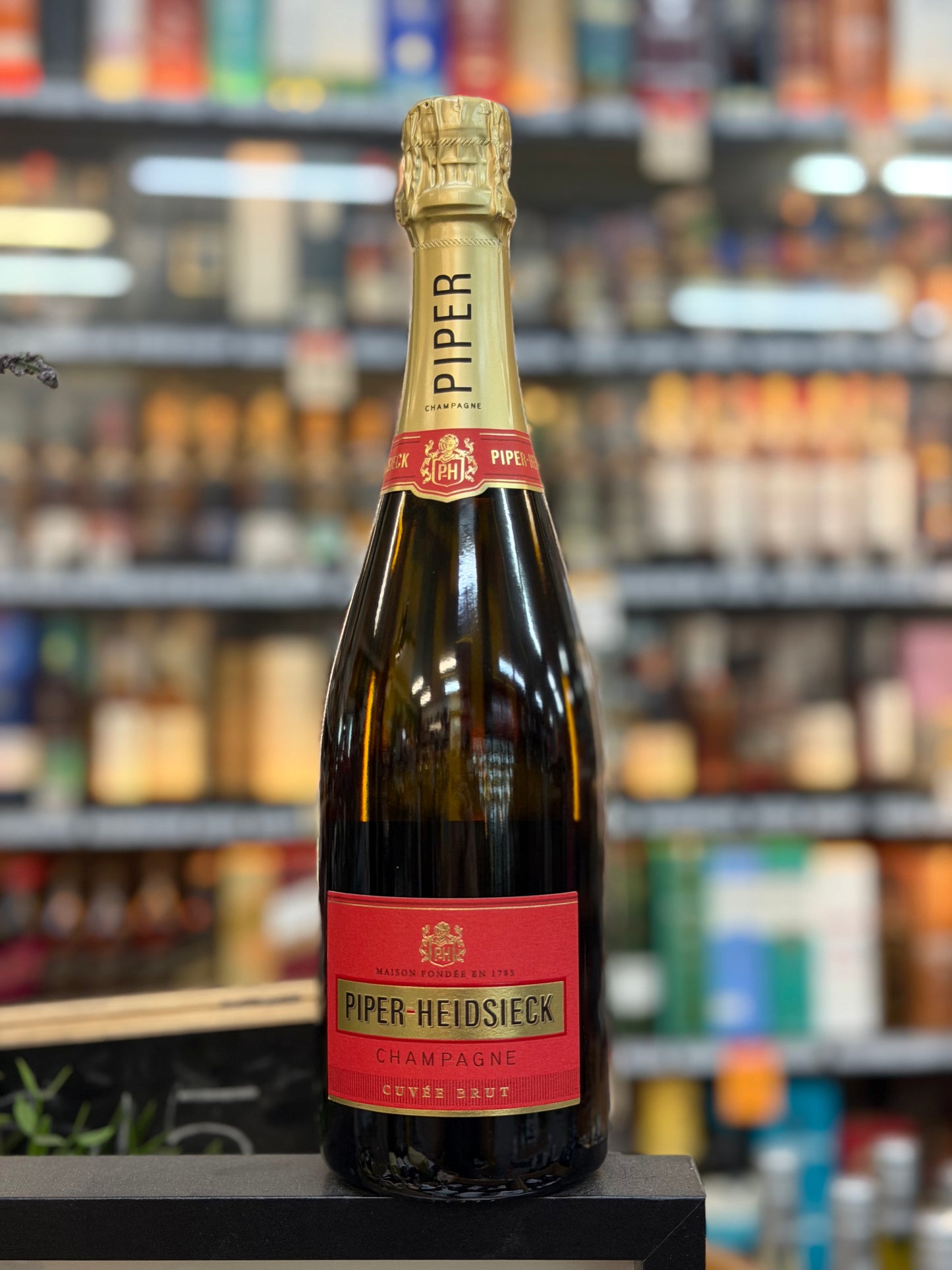 Piper-Heidsiek Nv Brut Champagne (750ml)