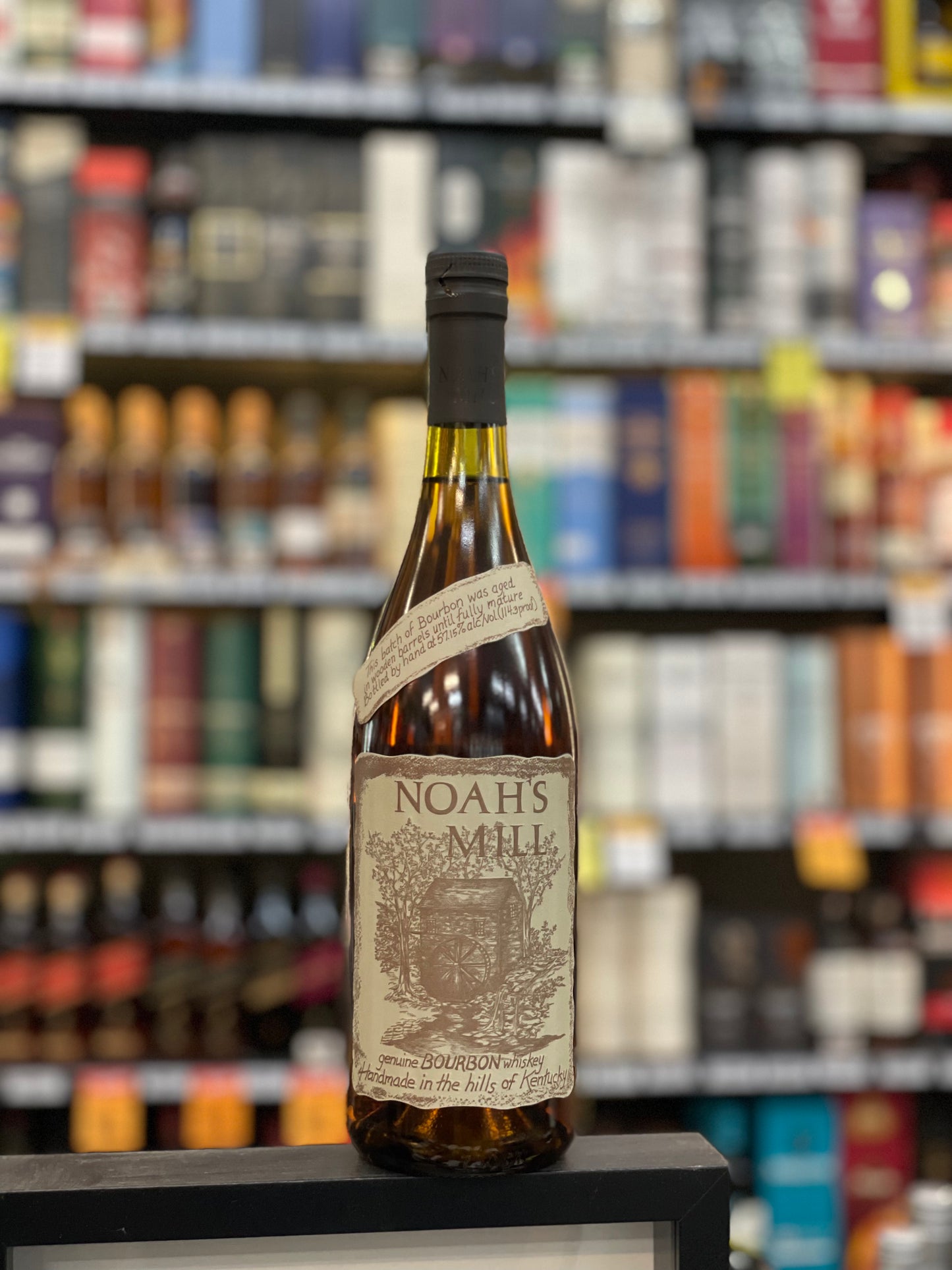 NOAHS MILL SMALL BATCH BOUTIQUE BOURBON (750ml)