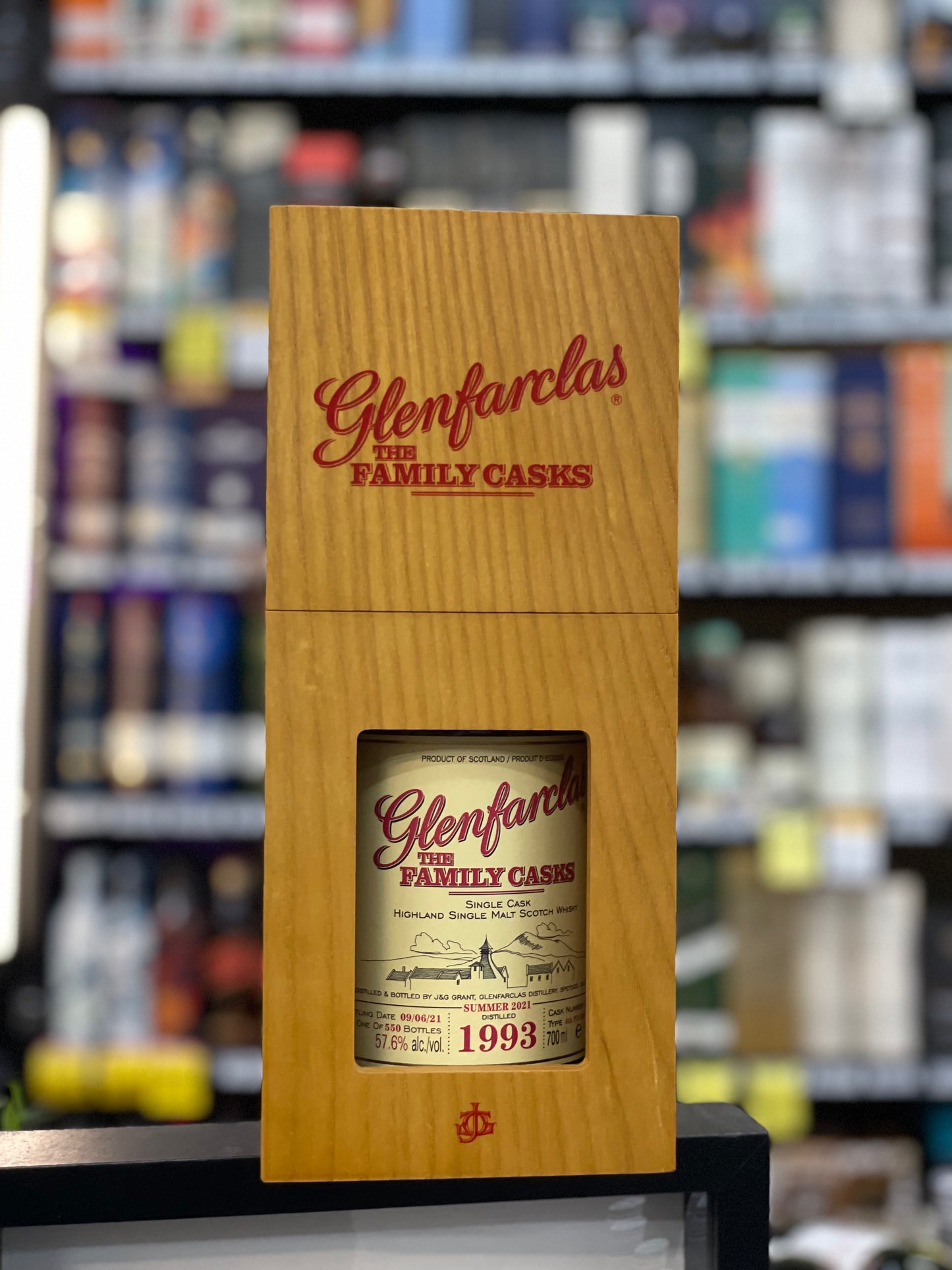 Glenfarclas Family Casks 1993 Summer 2021 Cask 4669 (700ml)