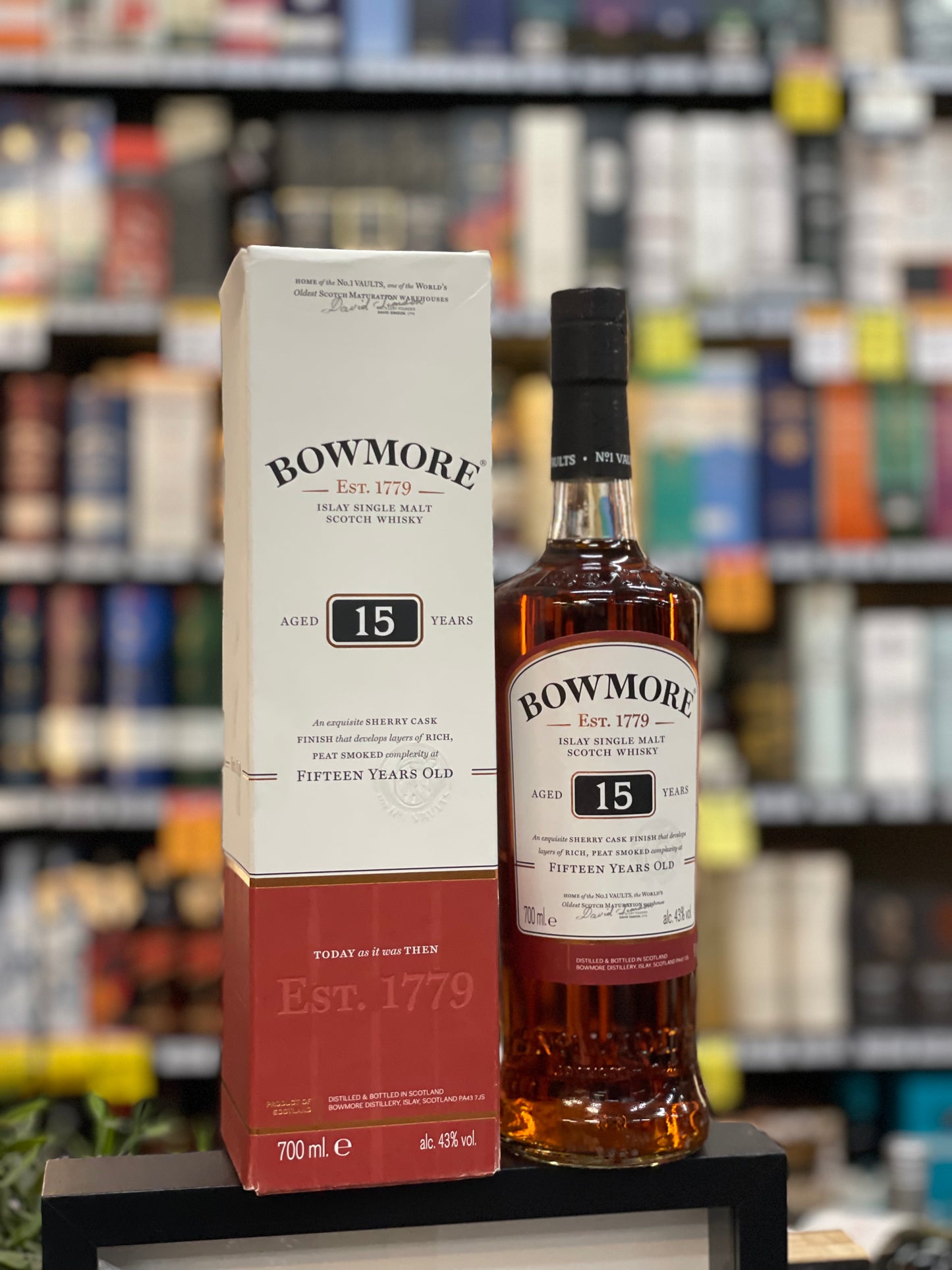 BOWMORE 15Yo Single Malt Whisky (700ml)