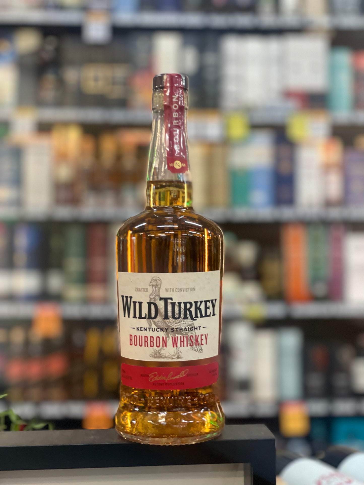 Wild Turkey 81 Proof Kentucky Straight Bourbon Whiskey (700ml)