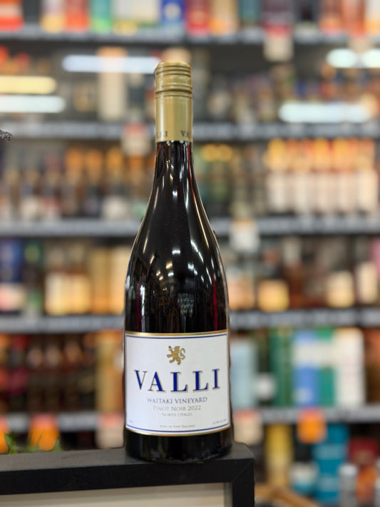 Valli Waitaki Vineyard Pinot Noir 2022 (750ml)
